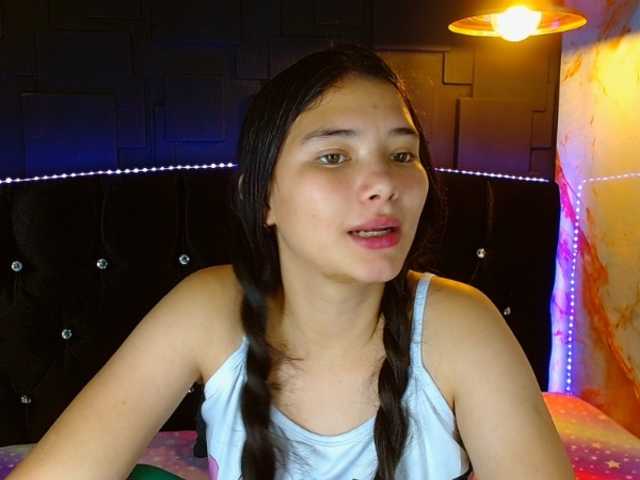 lizziesweets live cam on BongaCams