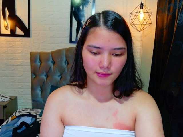 lizziesweets live cam on BongaCams