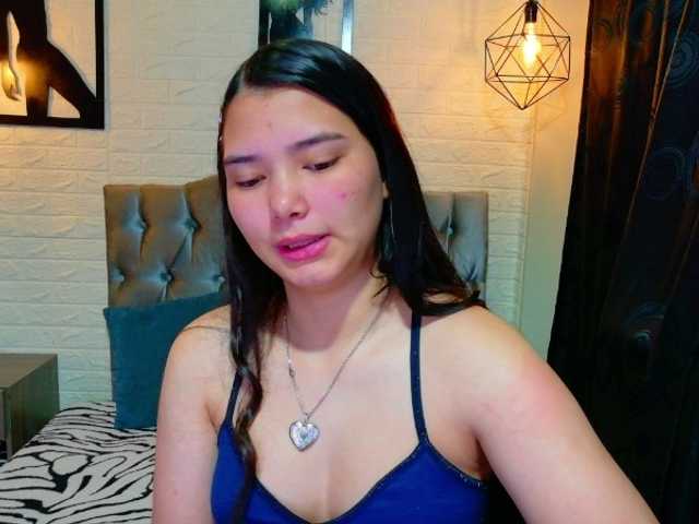 lizziesweets live cam on BongaCams