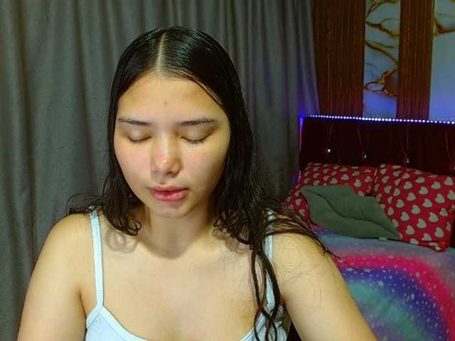 lizziesweets live cam on BongaCams