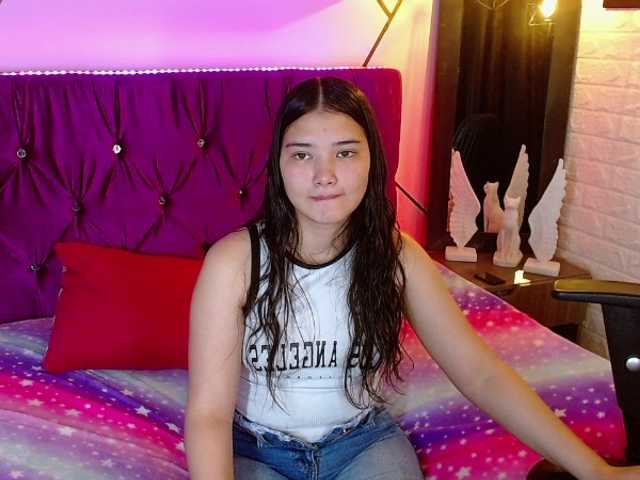 lizziesweets live cam on BongaCams