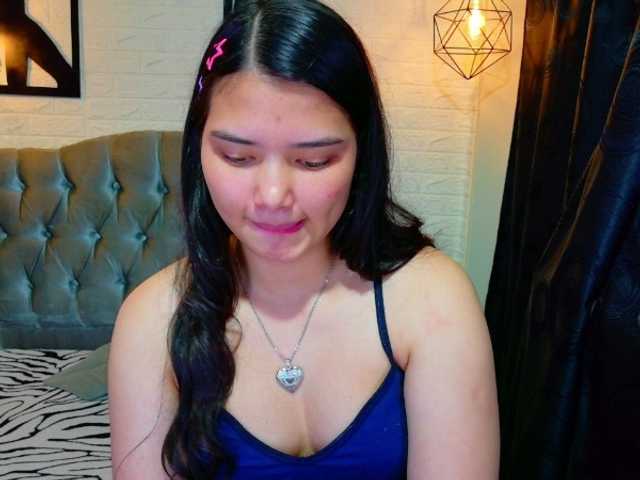 lizziesweets live cam on BongaCams