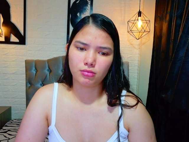lizziesweets live cam on BongaCams
