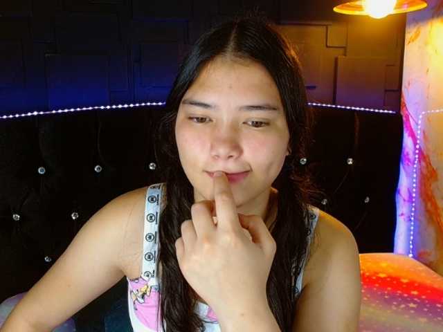 lizziesweets live cam on BongaCams
