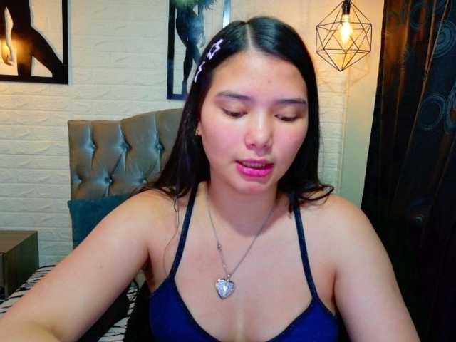 lizziesweets live cam on BongaCams
