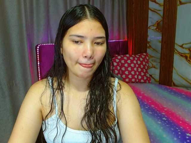 lizziesweets live cam on BongaCams