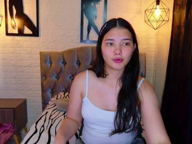 lizziesweets live cam on BongaCams