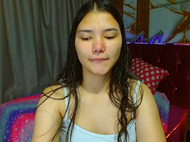 le modèle lizziesweets est en webcam porno dans un show sur le site bongacams, il possède les tags suivants: Latino/Hispanic,Brunette,Shaved