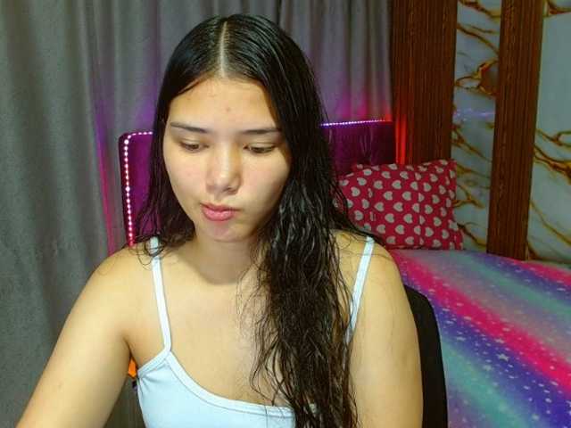 lizziesweets live cam on BongaCams