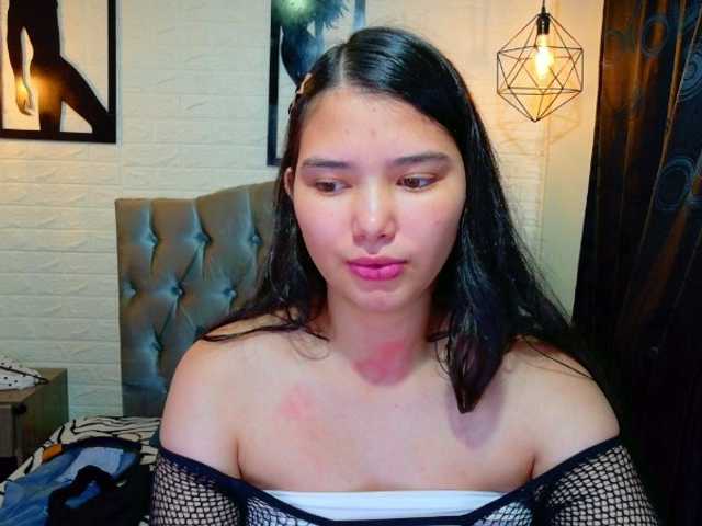 lizziesweets live cam on BongaCams