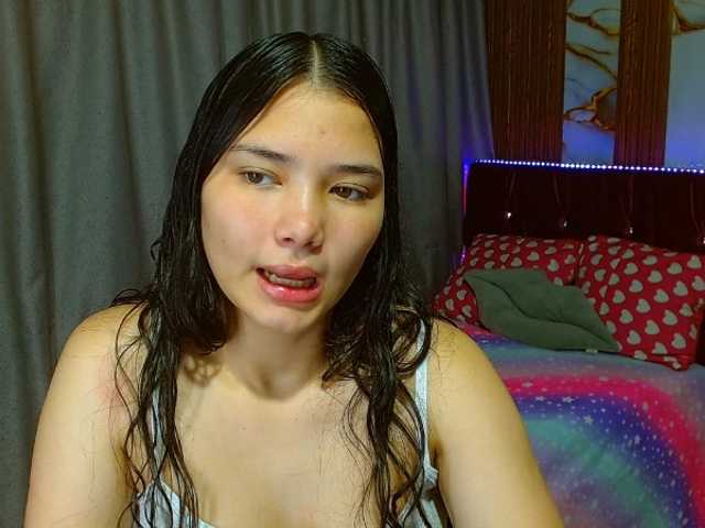 lizziesweets live cam on BongaCams
