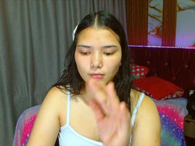 lizziesweets live cam on BongaCams