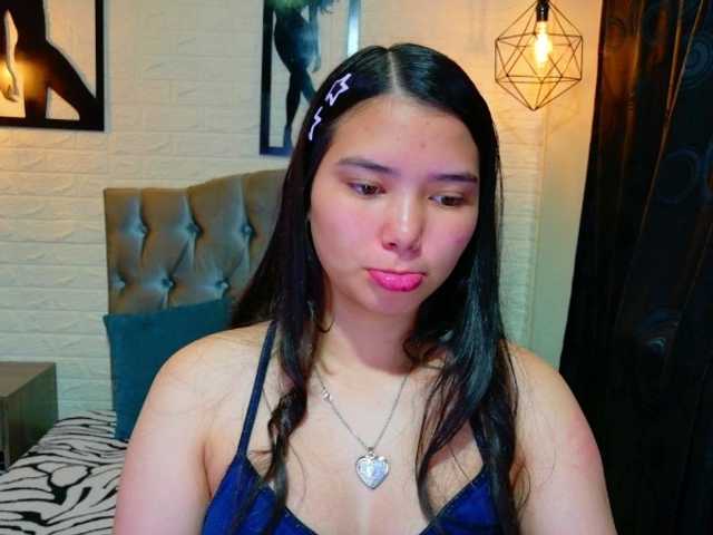 lizziesweets live cam on BongaCams