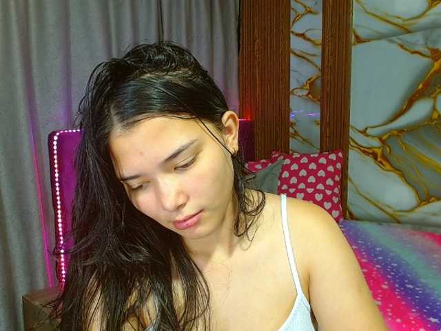 lizziesweets live cam on BongaCams
