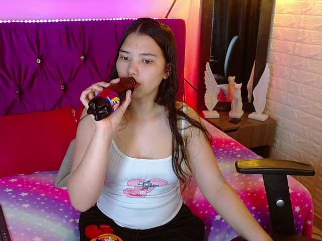 lizziesweets live cam on BongaCams