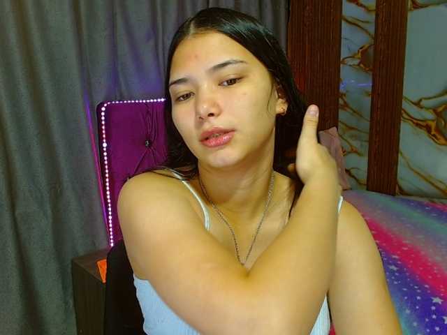 lizziesweets live cam on BongaCams