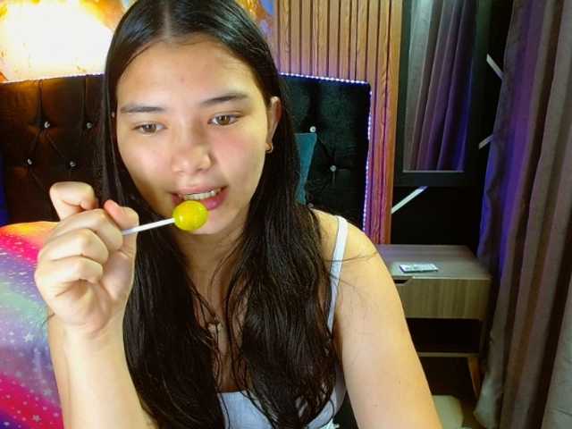 lizziesweets live cam on BongaCams