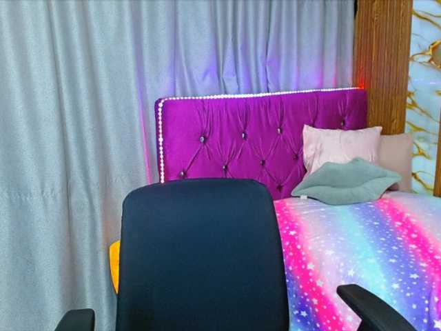 lizziesweets live cam on BongaCams