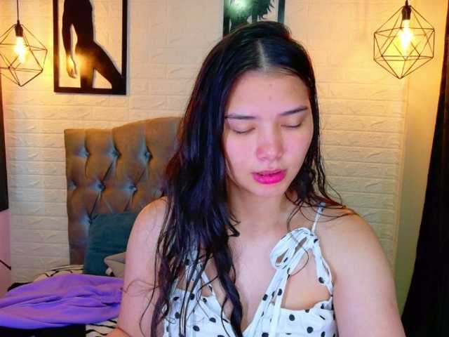 lizziesweets live cam on BongaCams