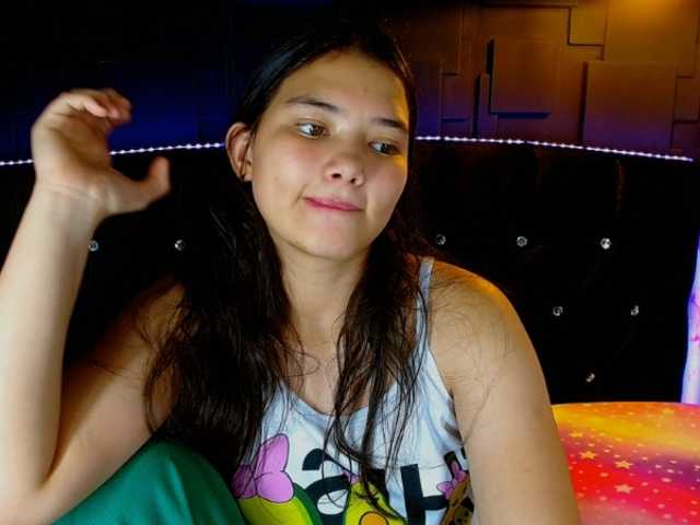 lizziesweets live cam on BongaCams