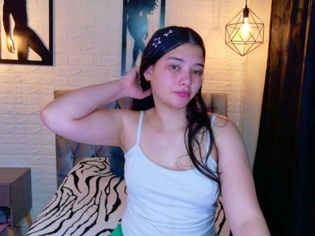 lizziesweets live cam on BongaCams