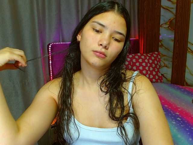 lizziesweets live cam on BongaCams
