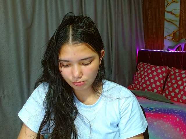 lizziesweets live cam on BongaCams