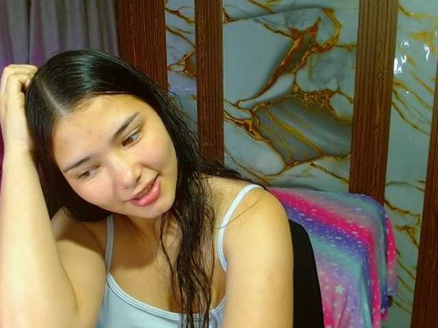 lizziesweets live cam on BongaCams