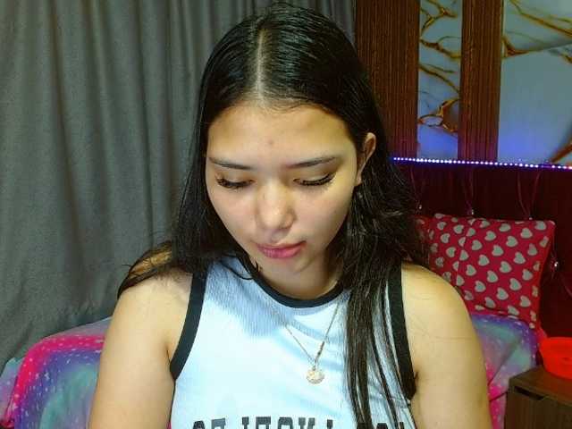 lizziesweets live cam on BongaCams
