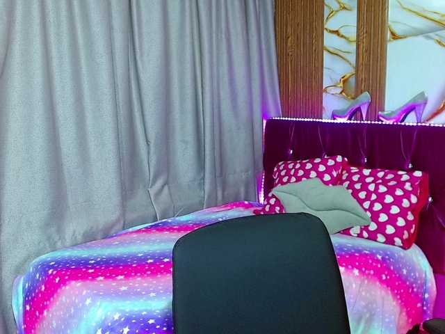 lizziesweets live cam on BongaCams