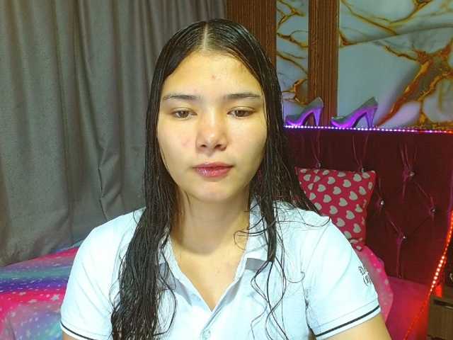 lizziesweets live cam on BongaCams
