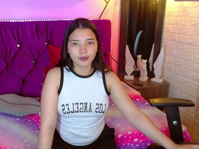 lizziesweets live cam on BongaCams