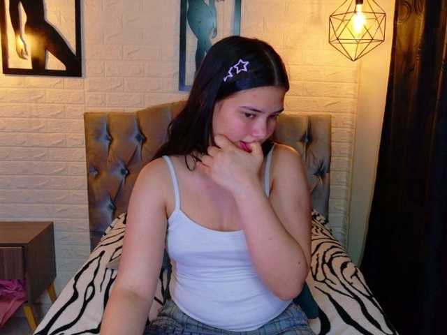 lizziesweets live cam on BongaCams
