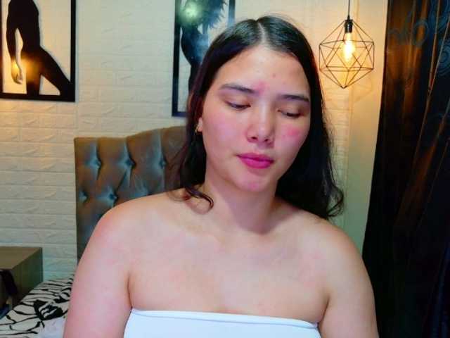 lizziesweets live cam on BongaCams