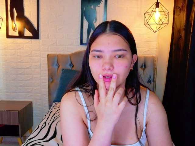 lizziesweets live cam on BongaCams