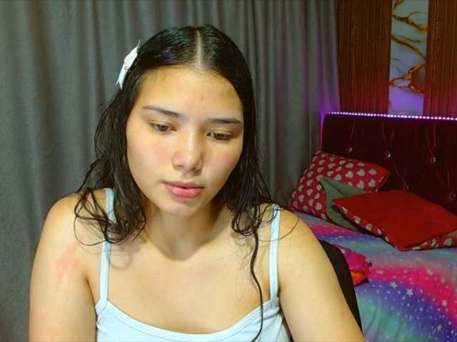 lizziesweets live cam on BongaCams