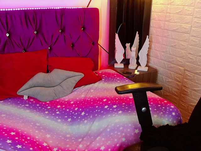 lizziesweets live cam on BongaCams