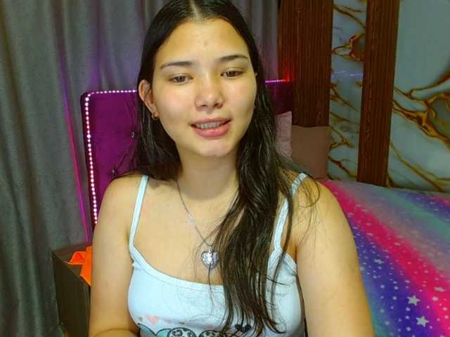 lizziesweets live cam on BongaCams