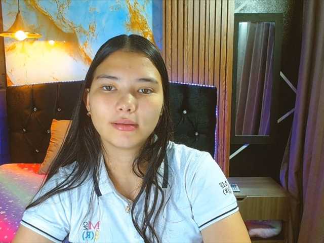 lizziesweets live cam on BongaCams