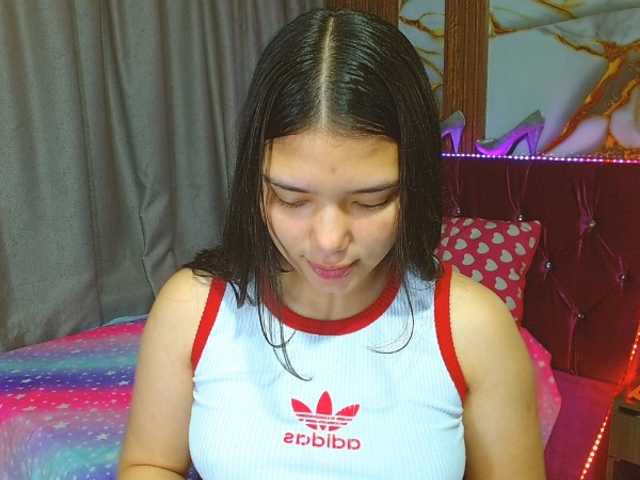 lizziesweets live cam on BongaCams