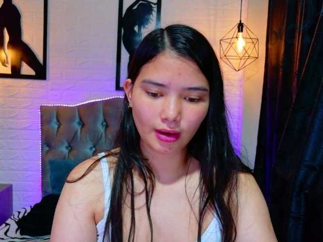 lizziesweets live cam on BongaCams