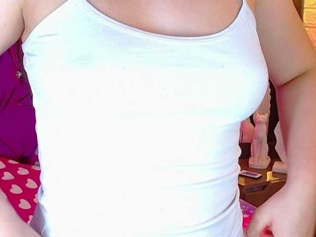 lizziesweets live cam on BongaCams