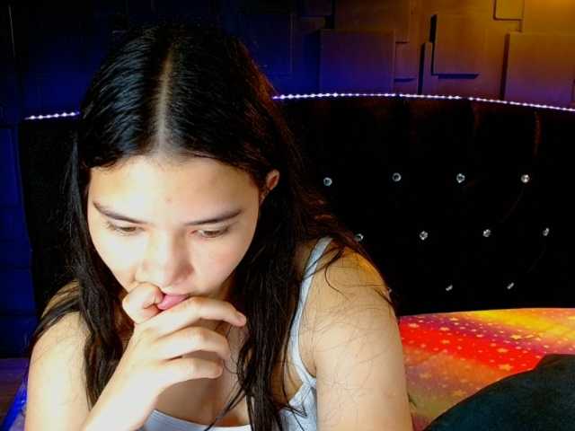 lizziesweets live cam on BongaCams