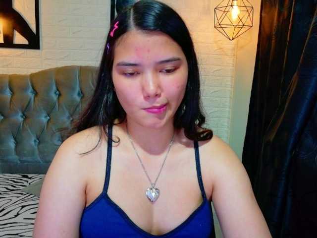 lizziesweets live cam on BongaCams