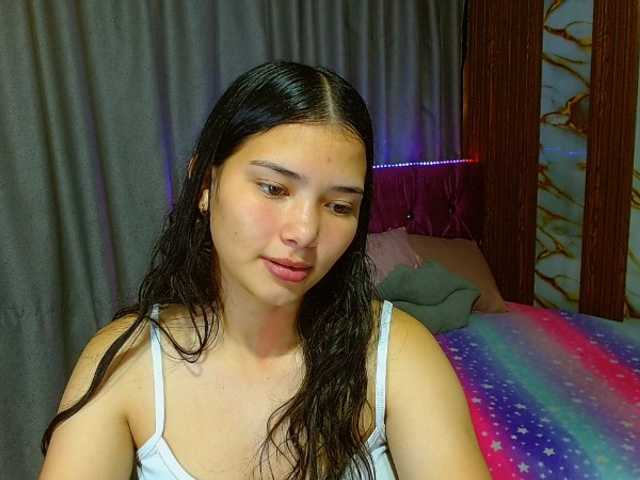lizziesweets live cam on BongaCams