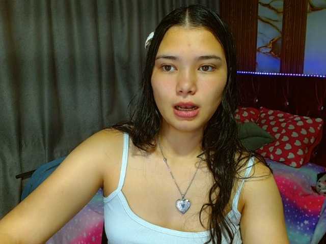 lizziesweets live cam on BongaCams