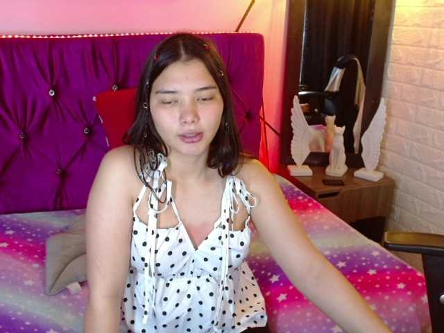 lizziesweets live cam on BongaCams
