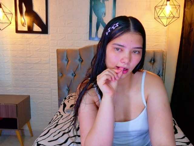 lizziesweets live cam on BongaCams