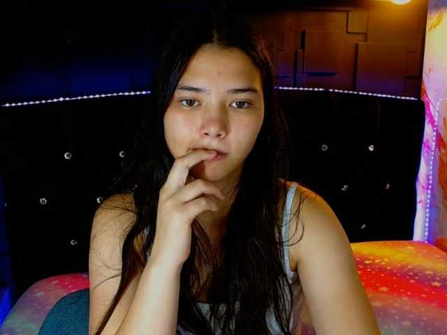 lizziesweets live cam on BongaCams