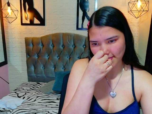 lizziesweets live cam on BongaCams